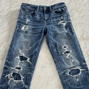 Men’s Americann Eagle distressed jeans